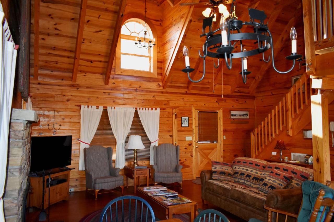 Cabin Fever Villa Gatlinburg Exterior photo